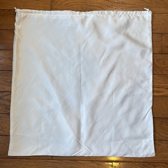 Michael Kors Set of Two White Drawstring Bags - Picture 8 of 13